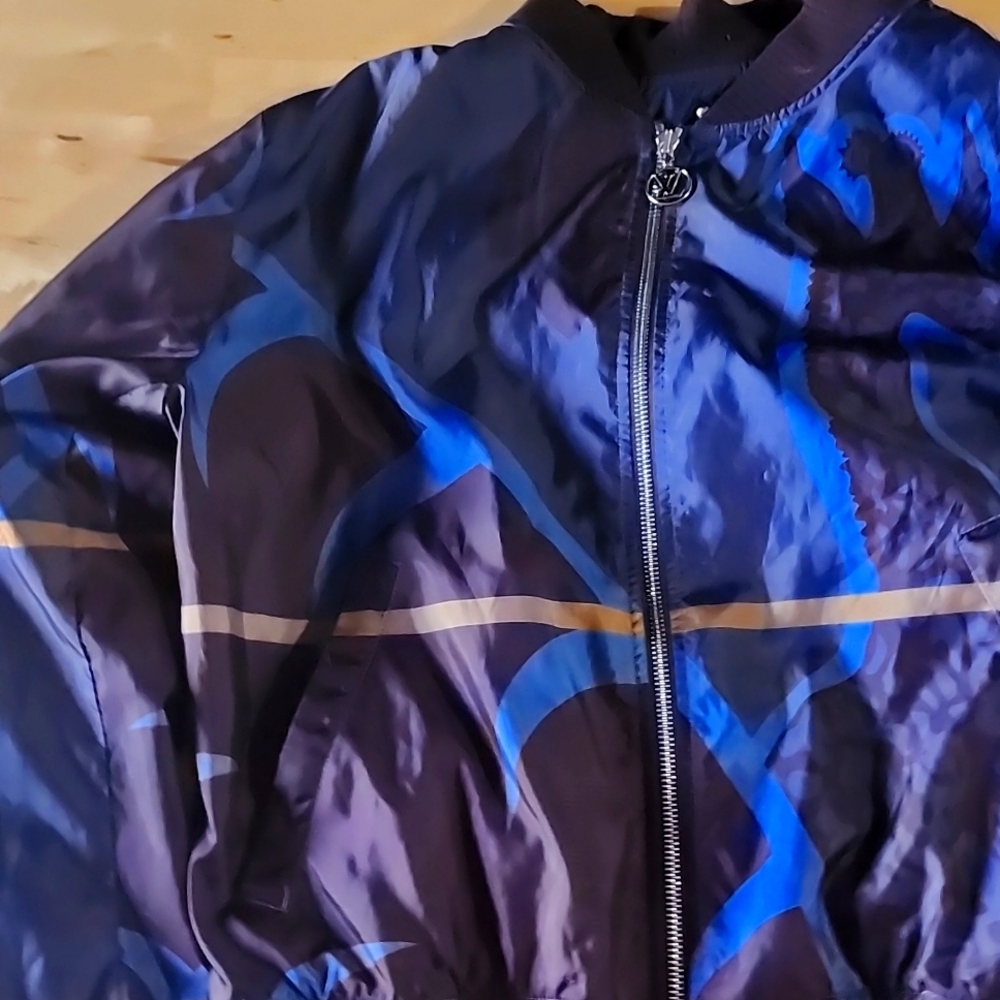 Giraffe bomber jacket
